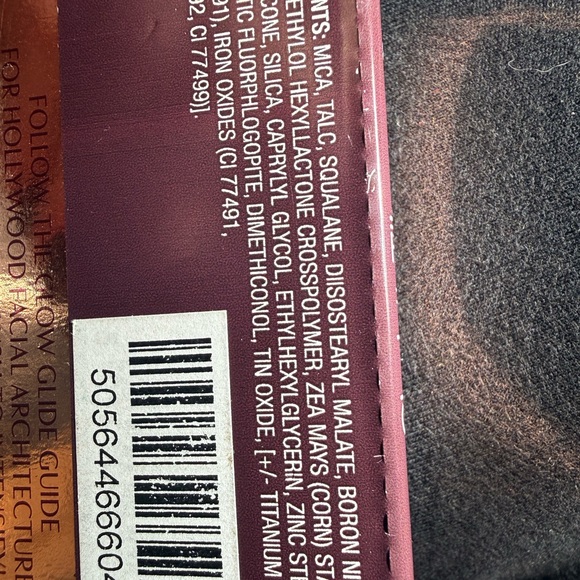 Charlotte Tilbury Glow Glide Highlighter -Gilded Glow - Picture 5 of 5